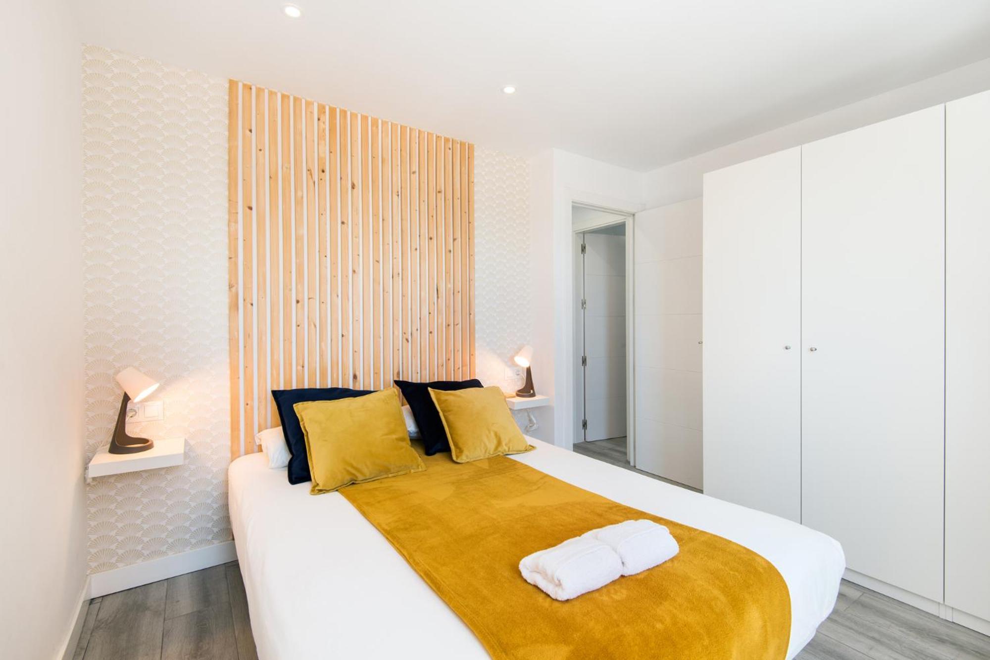 Palm True Towers 1, Marina Beach Apartment 푸엔히롤라 외부 사진